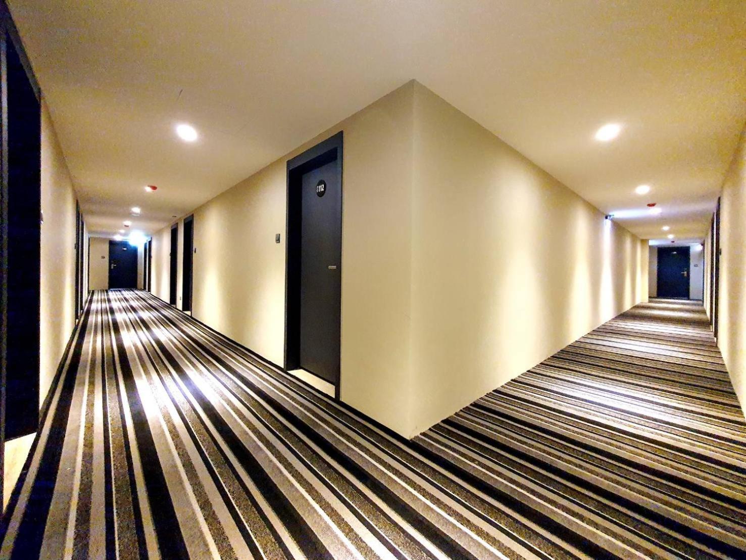 Dahua Hotel Keelung Buitenkant foto