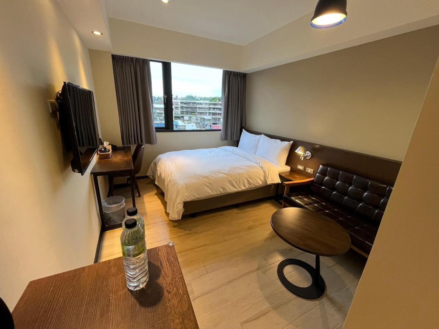 Dahua Hotel Keelung Buitenkant foto