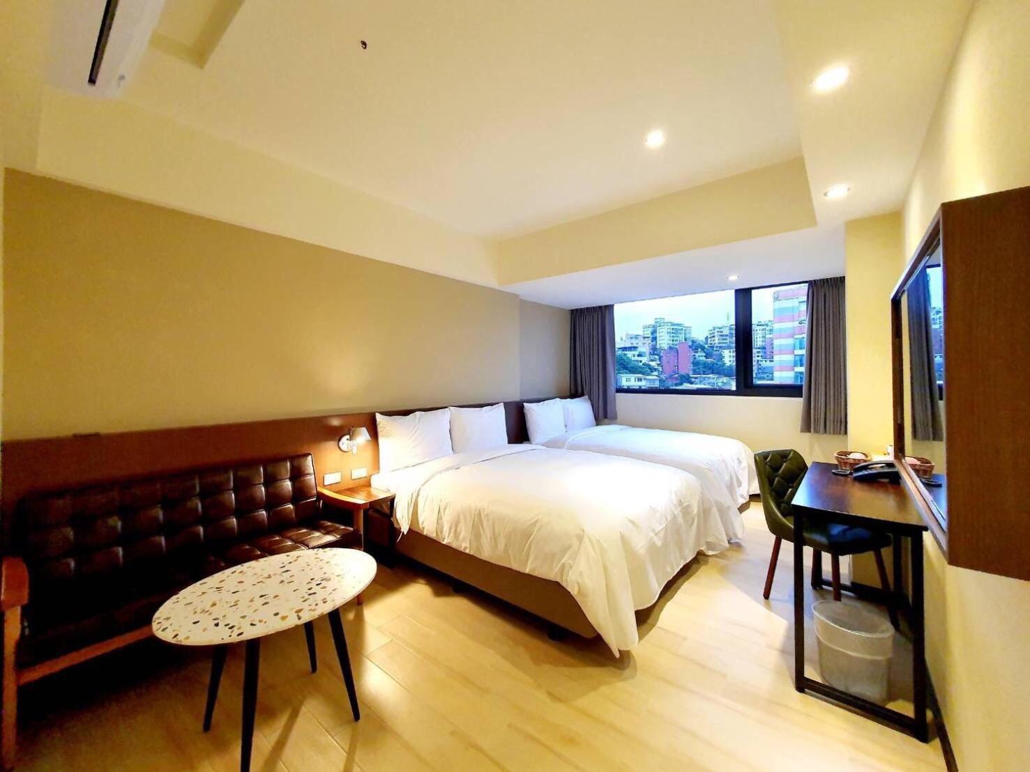 Dahua Hotel Keelung Buitenkant foto