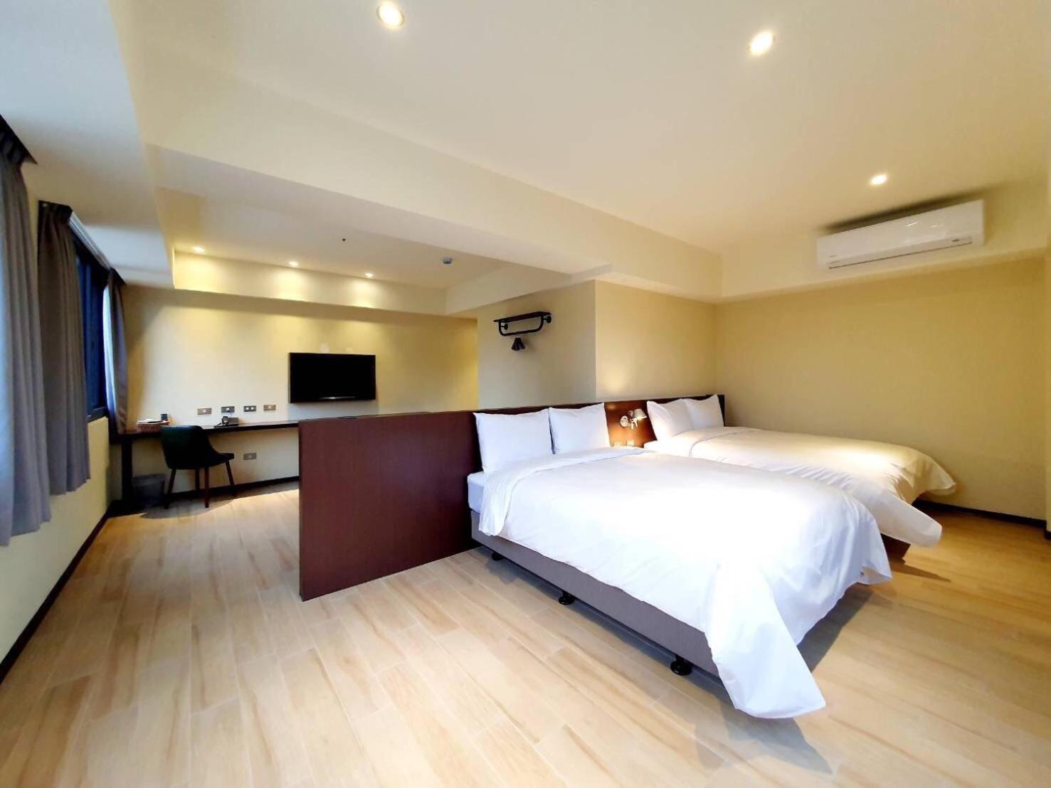 Dahua Hotel Keelung Buitenkant foto