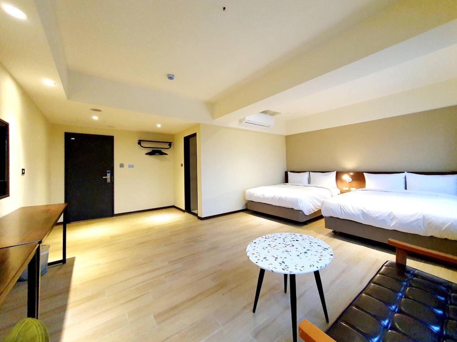 Dahua Hotel Keelung Buitenkant foto