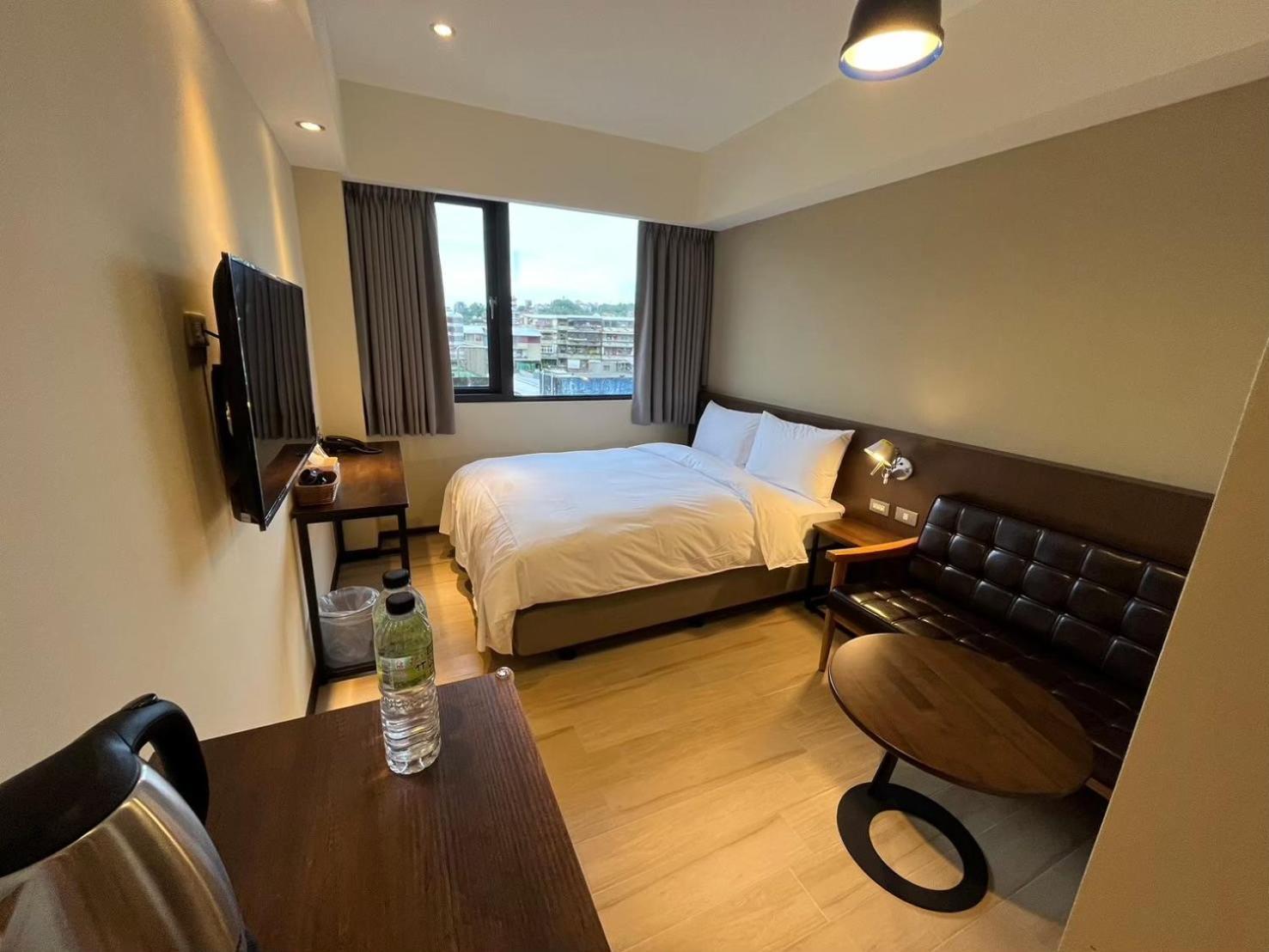 Dahua Hotel Keelung Buitenkant foto