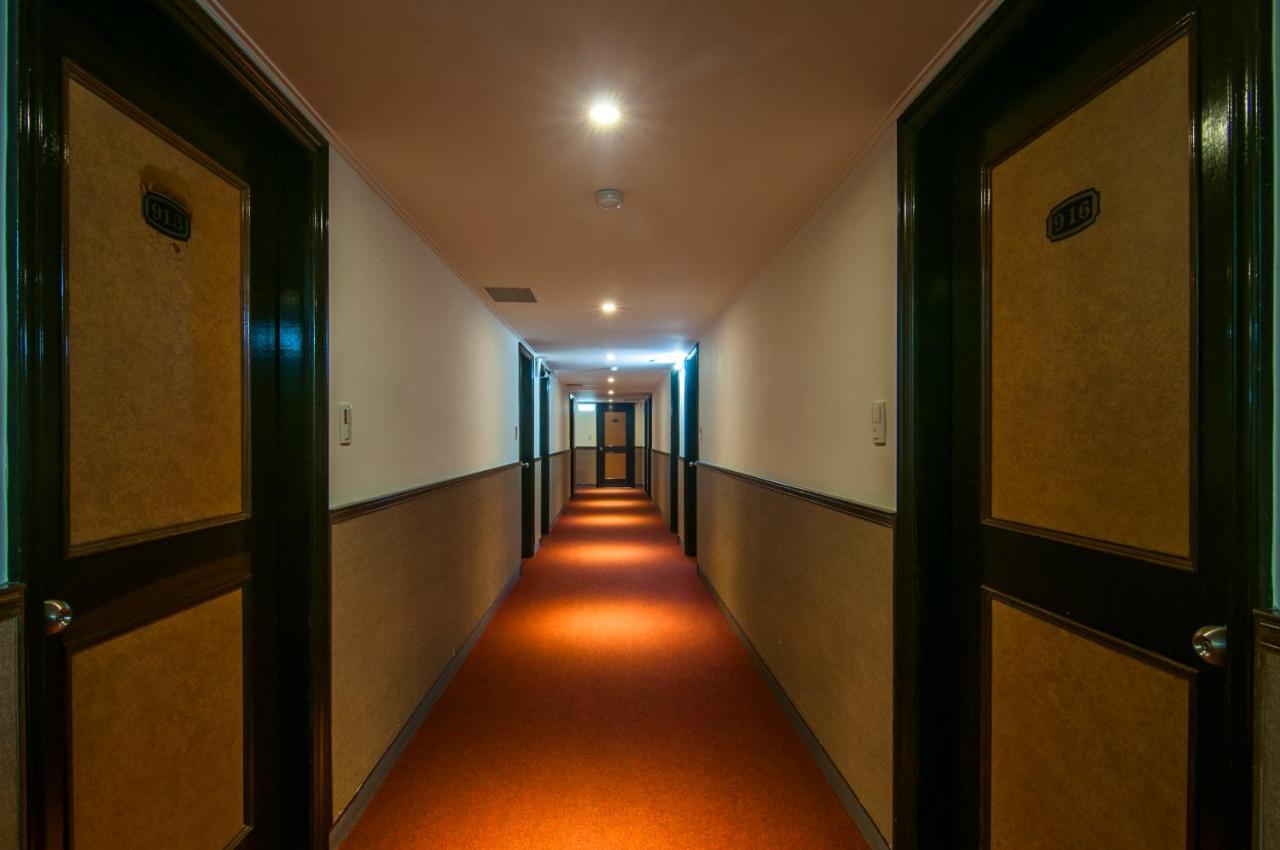 Dahua Hotel Keelung Buitenkant foto