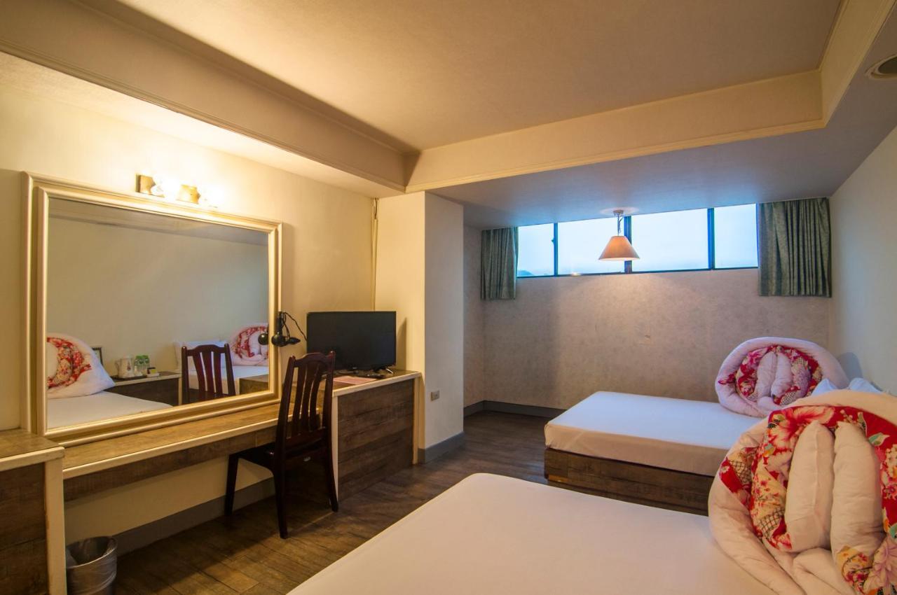 Dahua Hotel Keelung Buitenkant foto